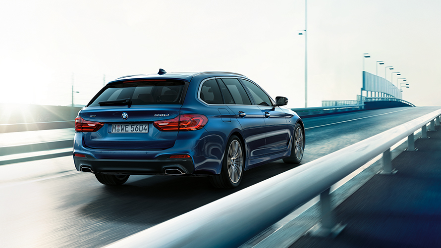 Bmw M D Xdrive Touring Highlights Bmw Cy